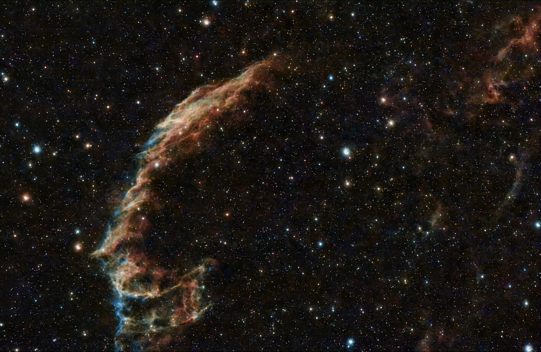 Veil Nebula supernova remnant in Cygnus captured with DWARF 3
